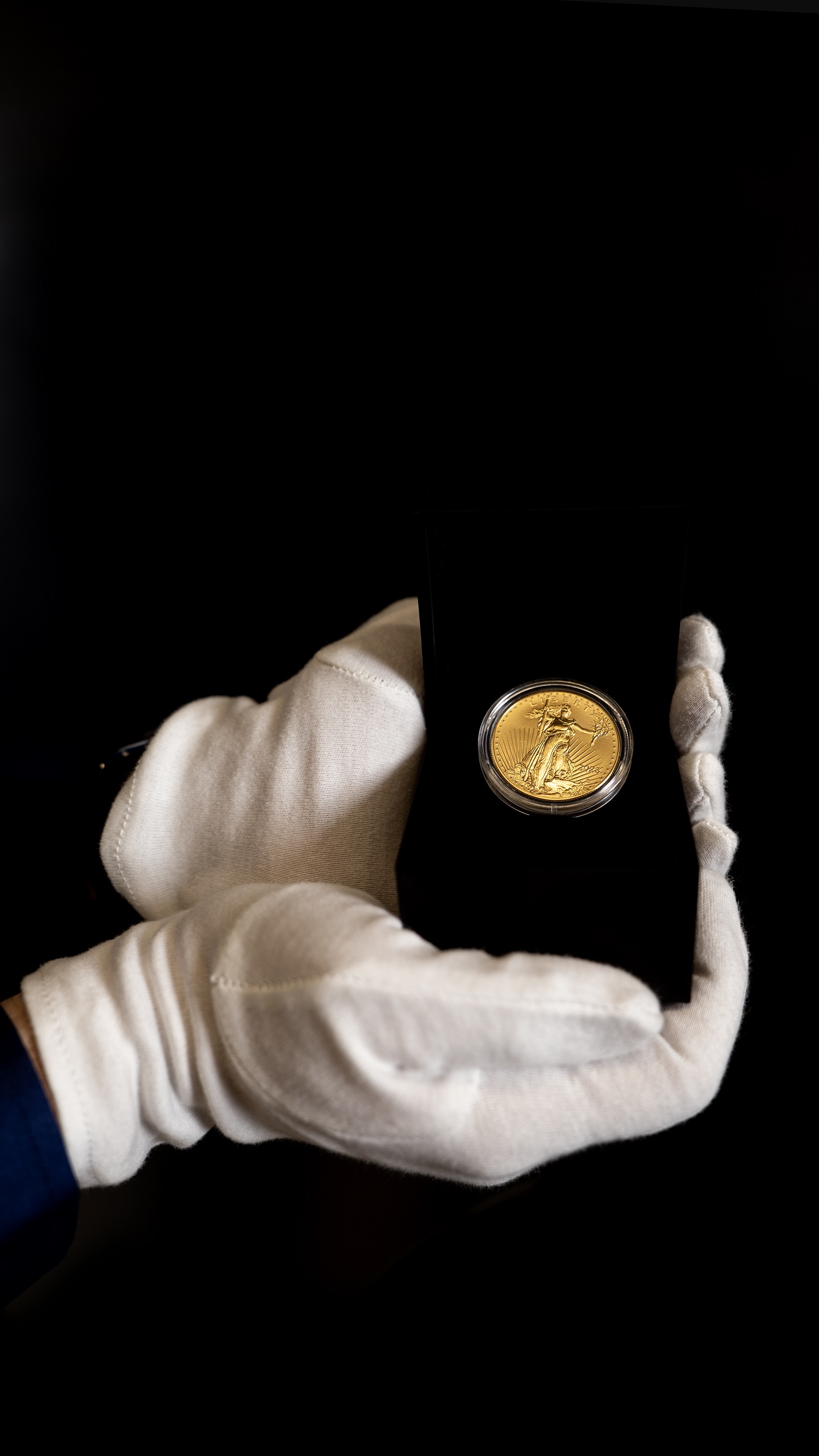 Un nou record pentru aur: prețul a depășit 3.650 de dolari